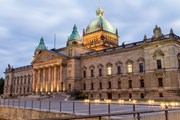 Verwaltungsgericht Frankfurt erlaubt Rechtsreferendariat mit Kopftuch
